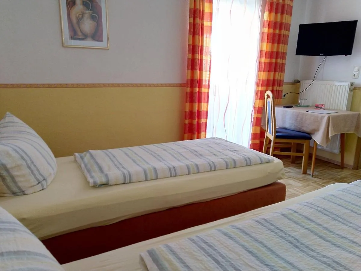 B&B Pension Schneider, Bad Goegging 노이슈타트 안 데어 도나우